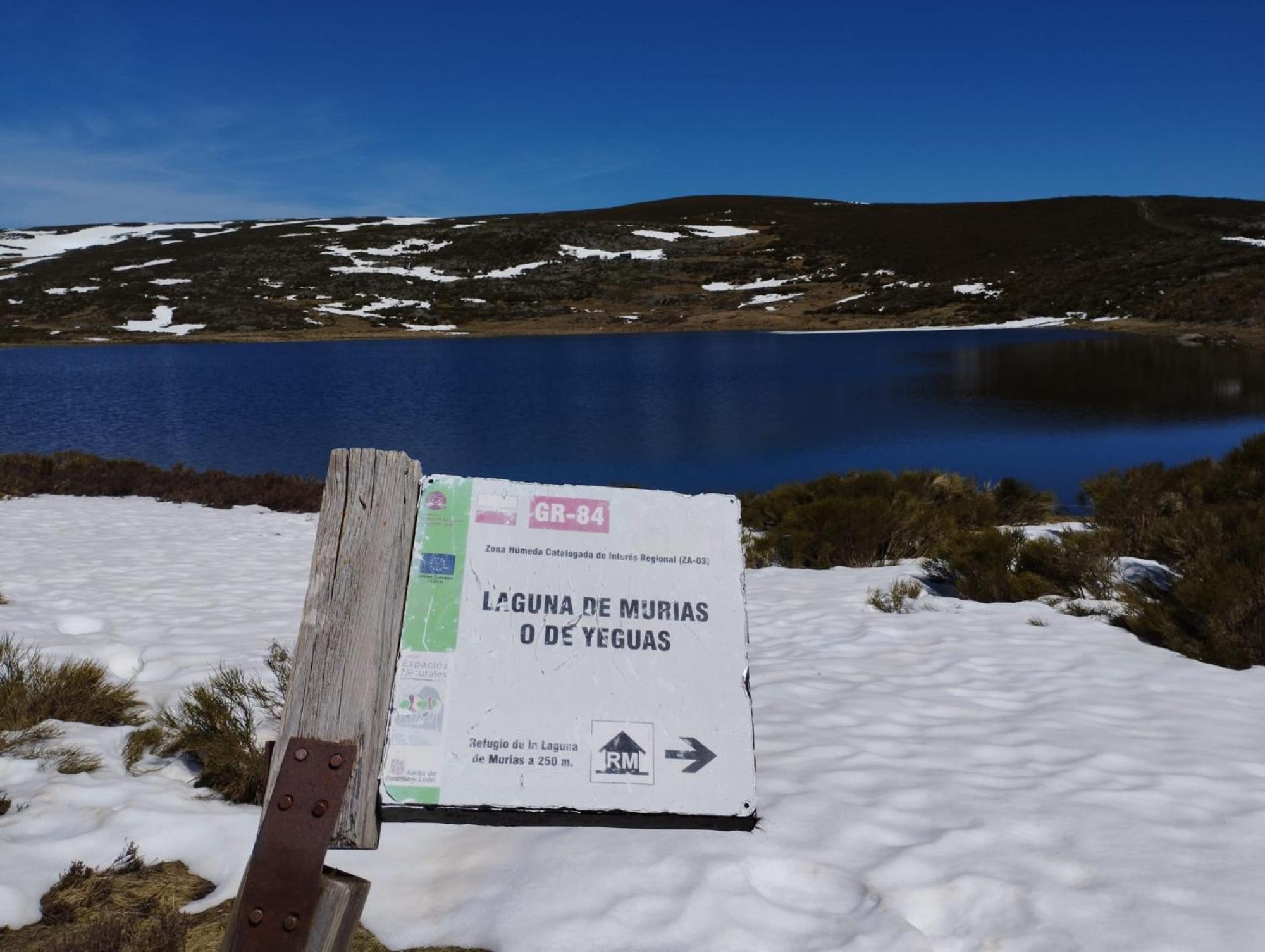 La Pedrosa Casa Rural Camarzana de Tera Bilik gambar